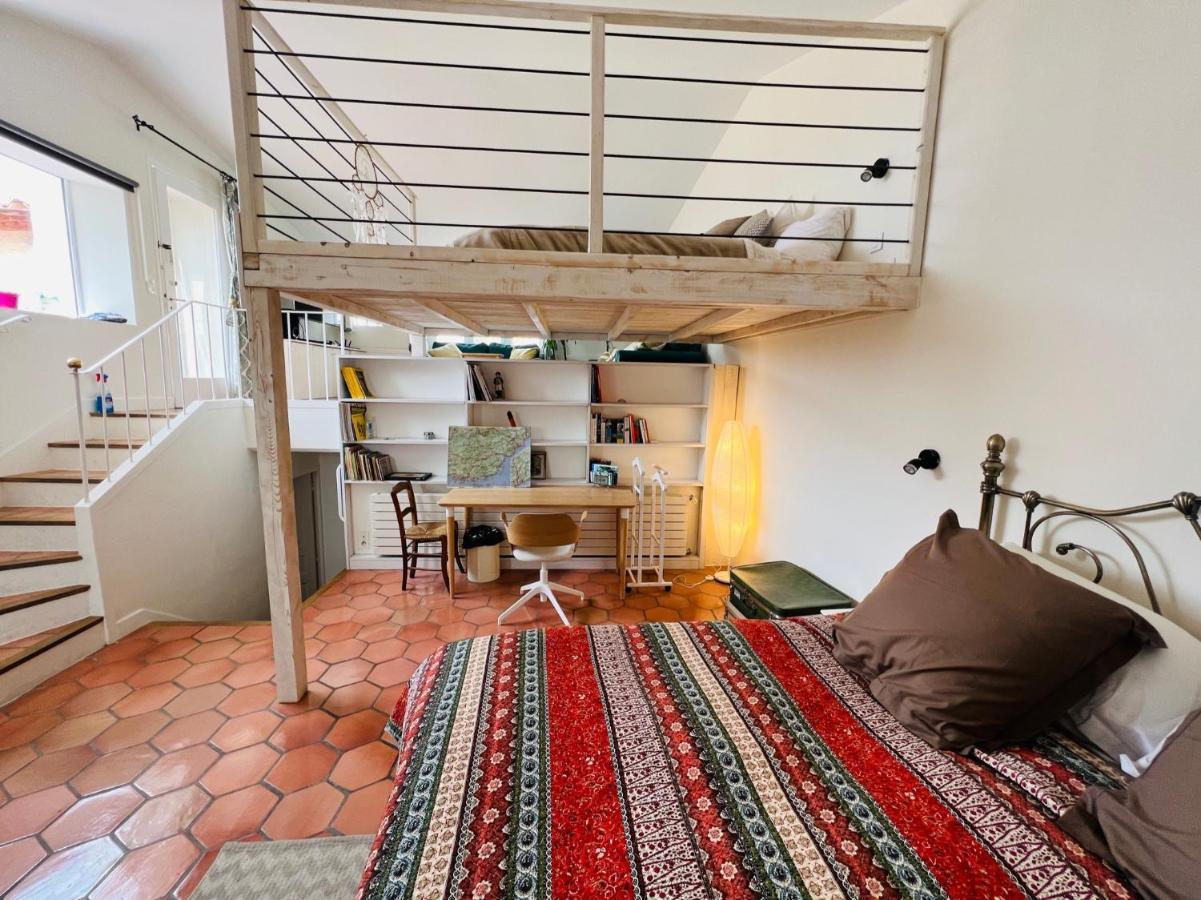 Penthouse Studio Privee Couple Ou Famille- La Maison Searle A Туртур Экстерьер фото